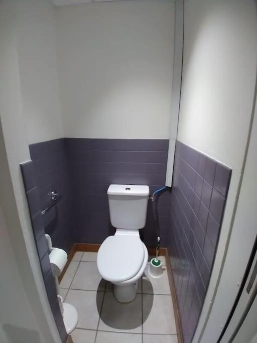 Comme A La Maison ! Chavanoz Extérieur photo
